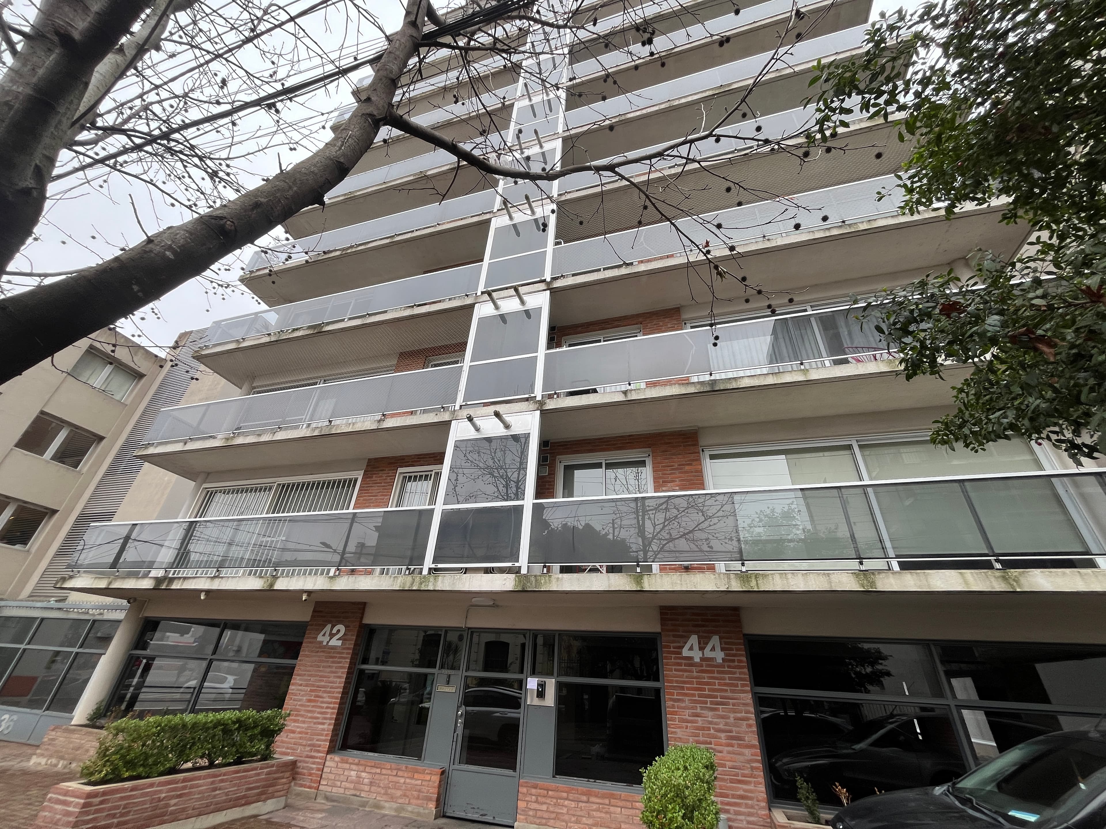 Moderno 3 Ambientes en Alquiler Amoblado en El Centro de Martínez